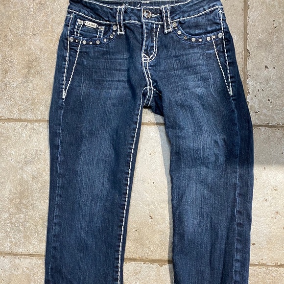 LA IDOL CAPRIS - Picture 3 of 7